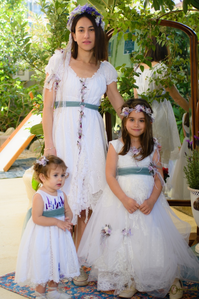 Φόρεμα για μαμά/νονά/αδελφάκι Ένα μποέμ σετ βάπτισης για κορίτσι με εντυπωσιακή λεπτομέρεια.
#familylook #mommyandme #twinning
